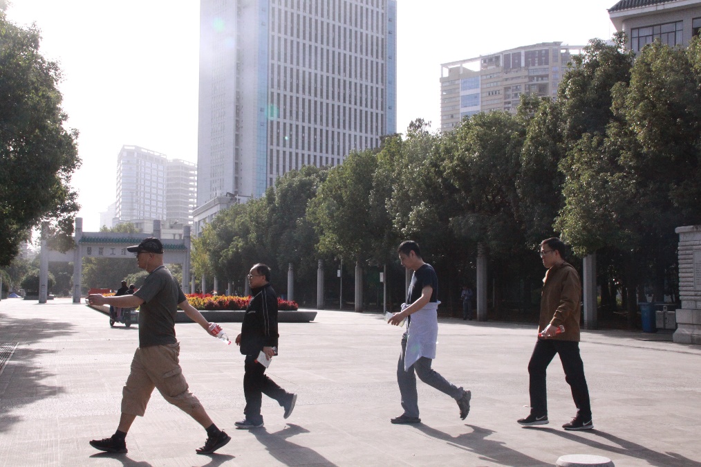 clip_image011.jpg clip_image011.jpg